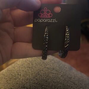 Paparazzi Sparkling Black Earrings